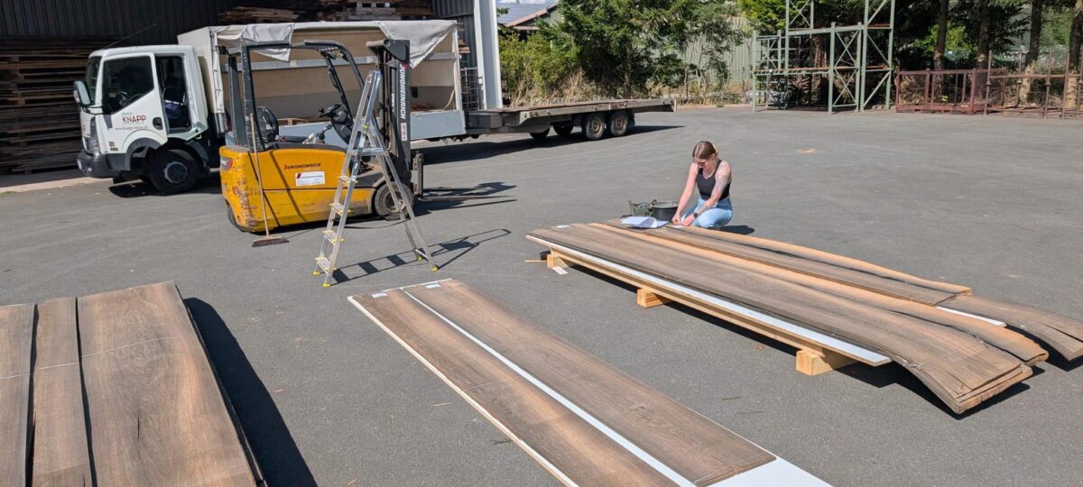 Neu im Sortiment: Mooreiche-Furnier