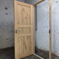 Innentüren mit gehobelter Oberfläche