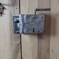 Tore aus altem Eichenholz