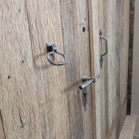 Tore aus altem Eichenholz