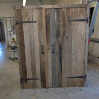 Tore aus altem Eichenholz